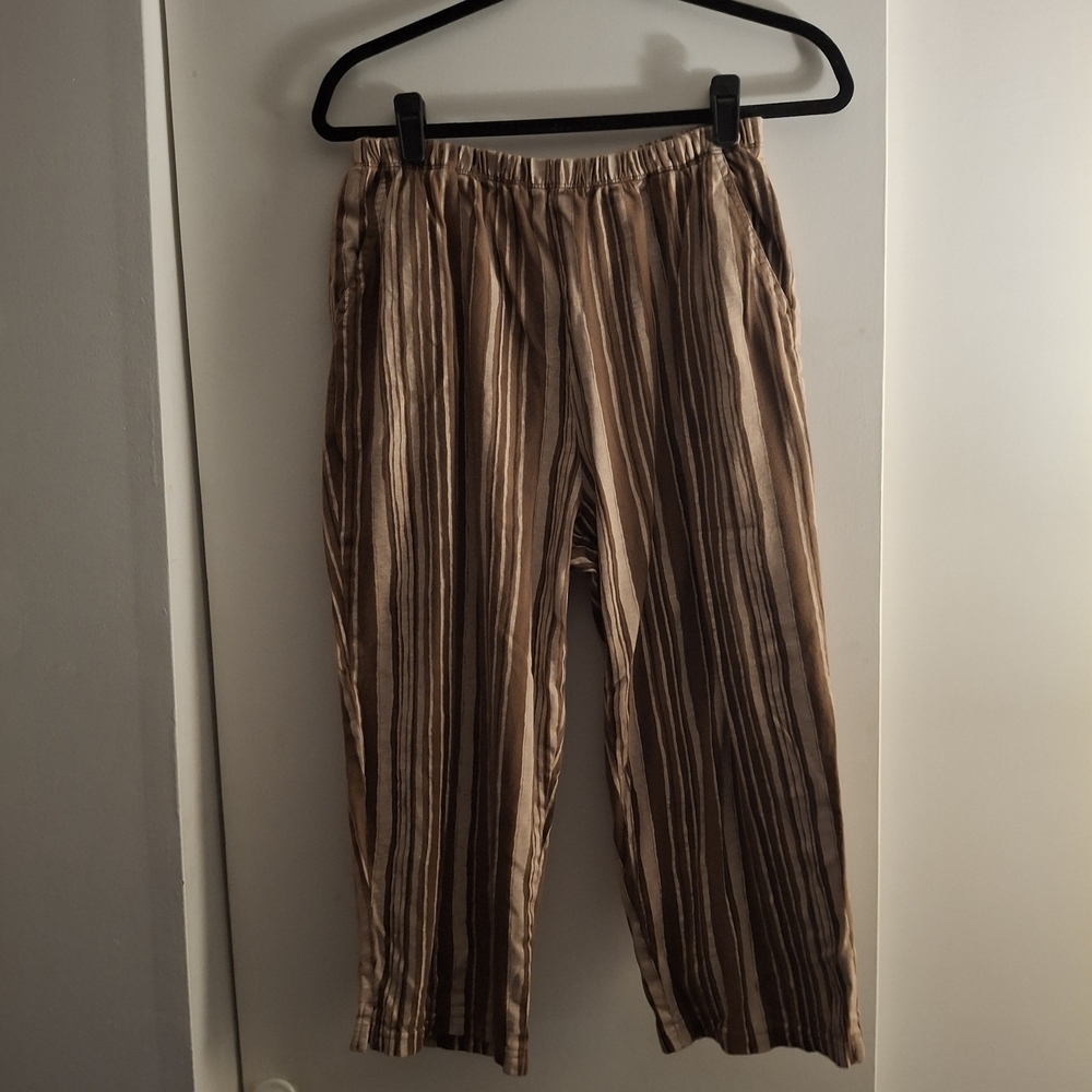 Can Too Sport Casual Striped Brown And Tan Women's Capris